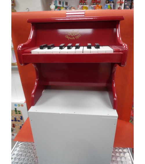 piano rouge vilac